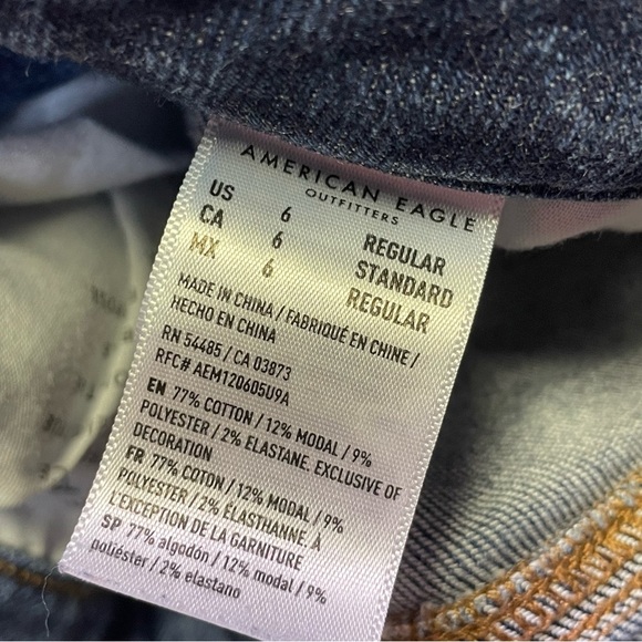 American Eagle Mom Jeans Womens 6 High Rise Stretch Blue Denim Distressed - Picture 10 of 10